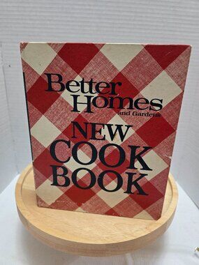 Better Homes And Gardens New Cook Book: Five -5- Ring Binder - 1968 Edition.